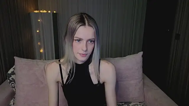 Snapshot of kittie_like18 chatting on 7, 3, 2026 kittie like18 online show from 7, 3, 2026