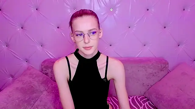 Snapshot of kittie_like18 chatting on 22, 3, 2026 kittie like18 online show from 22, 3, 2026