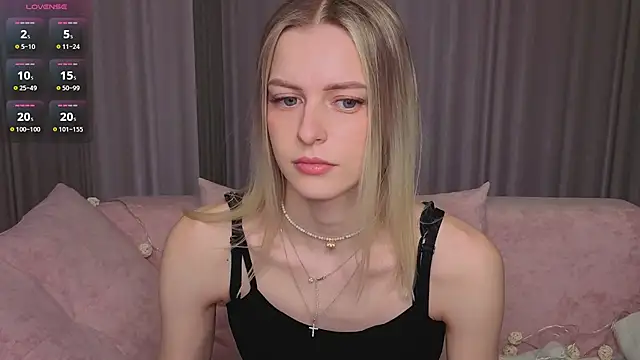 Snapshot of kittie_like18 chatting on 25, 3, 2026 kittie like18 online show from 25, 3, 2026