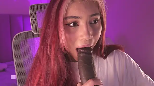 Dakota velvet  online show from 11, 4, 2026