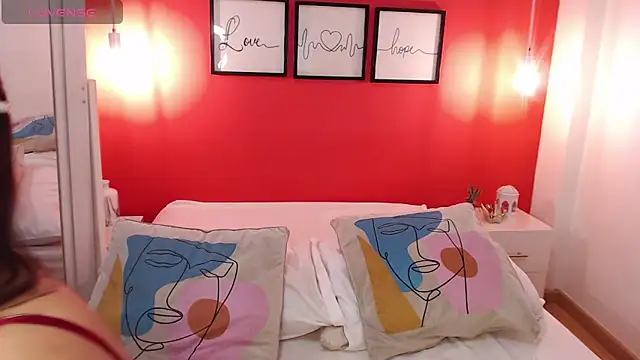 MaddyOwens 5 online show from 17, 4, 2026