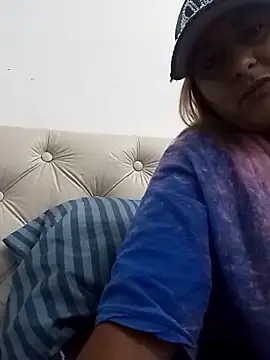 Snapshot of WarmingDisaster chatting on 1, 4, 2026 WarmingDisaster online show from 1, 4, 2026