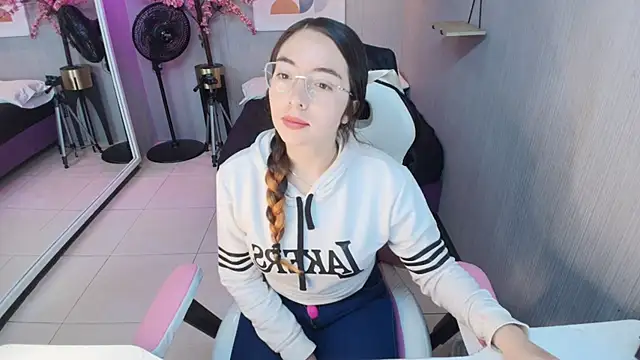 Snapshot of Veronica_miiller chatting on 3, 2, 2026 Veronica miiller online show from 3, 2, 2026