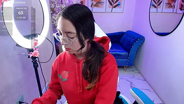 Veronica miiller online show from 10, 4, 2026