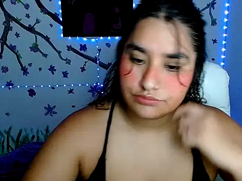 Im May  online show from 28, 2, 2026