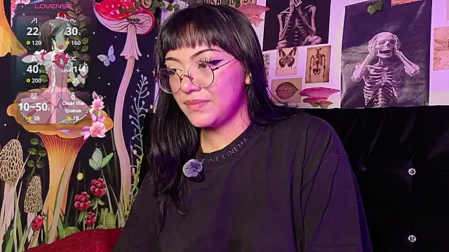 Snapshot of victoriia_thompson chatting on 6, 3, 2026 victoriia thompson online show from 6, 3, 2026