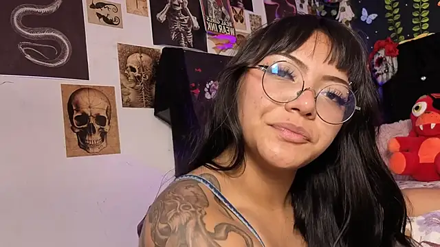 Snapshot of victoriia_thompson chatting on 28, 3, 2026 victoriia thompson online show from 28, 3, 2026