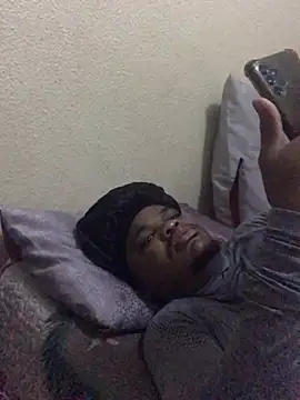 Snapshot of Sirbemine chatting on 25, 4, 2026 Sirbemine online show from 25, 4, 2026