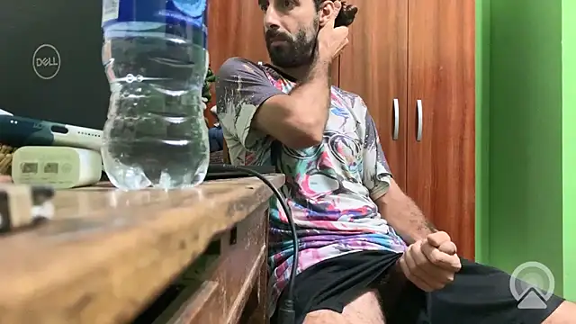 Snapshot of aircum99 chatting on 4, 4, 2026 aircum99 online show from 4, 4, 2026