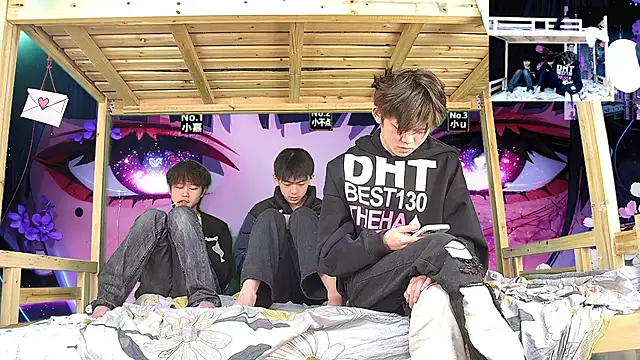 xiaohuangren01 online show from 5, 2, 2026