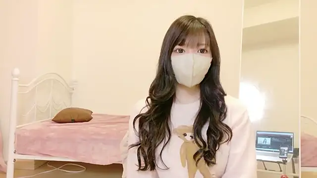 Snapshot of satochan_v chatting on 6, 4, 2026 satochan v online show from 6, 4, 2026