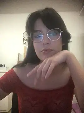 Snapshot of ElisaGoth chatting on 5, 7, 2026 ElisaGoth online show from 5, 7, 2026