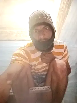 Snapshot of Hairymax_boy chatting on 15, 1, 2026 Hairymax boy online show from 15, 1, 2026