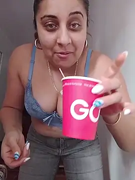 Snapshot of AntoAntonianna chatting on 19, 2, 2026 AntoAntonianna online show from 19, 2, 2026