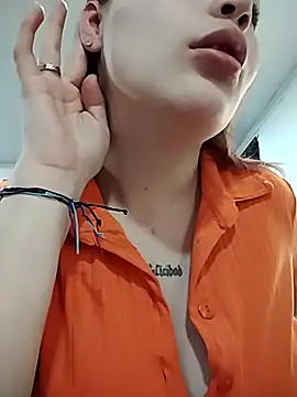 Crystaa12 online show from 7, 2, 2026