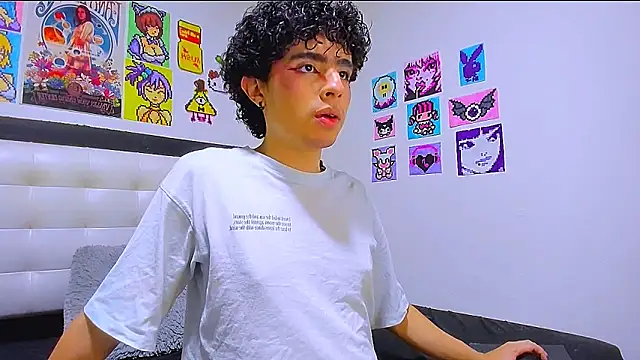 Snapshot of LuanRush_ chatting on 3, 3, 2026 LuanRush online show from 3, 3, 2026