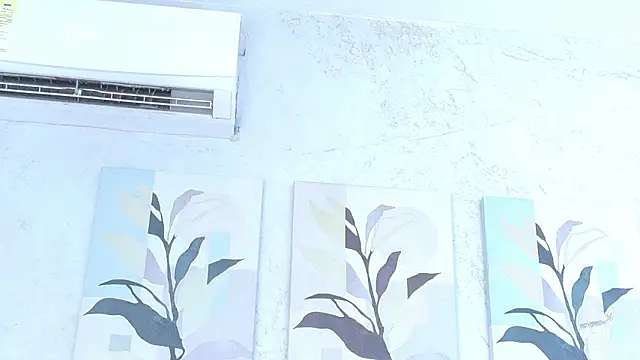 Snapshot of sofia_laverde chatting on 29, 3, 2026 sofia laverde online show from 29, 3, 2026