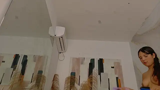 Snapshot of sofia_laverde chatting on 20, 4, 2026 sofia laverde online show from 20, 4, 2026