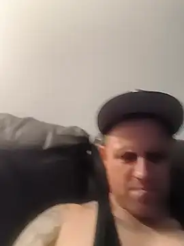 Snapshot of ThickaThuckDick07 chatting on 17, 5, 2026 ThickaThuckDick07 online show from 17, 5, 2026
