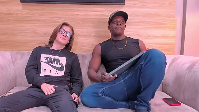 Snapshot of friendslymens chatting on 1, 4, 2026 friendslymens online show from 1, 4, 2026