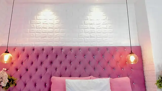 Snapshot of nela_moretti chatting on 30, 6, 2026 nela moretti online show from 30, 6, 2026