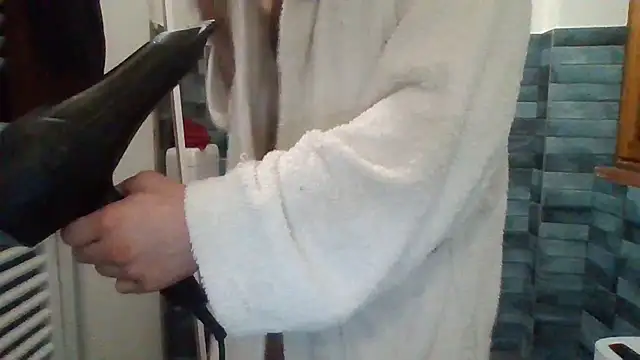 Snapshot of porcland chatting on 17, 3, 2026 porcland online show from 17, 3, 2026