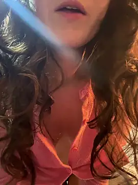 Snapshot of Raven__5 chatting on 21, 4, 2026 Raven 5 online show from 21, 4, 2026