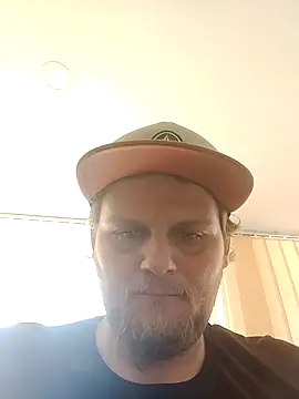 Snapshot of FrettedCanoeist chatting on 8, 4, 2026 FrettedCanoeist online show from 8, 4, 2026