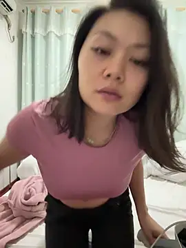 Snapshot of ruanruan05 chatting on 16, 3, 2026 ruanruan05 online show from 16, 3, 2026