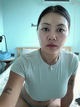 Snapshot of ruanruan05 chatting on 14, 4, 2026 ruanruan05 online show from 14, 4, 2026