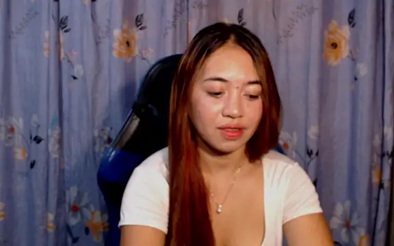 pinay mayahiga online show from 5, 4, 2026