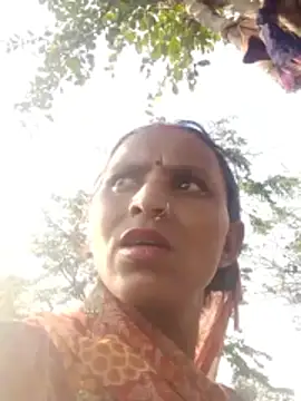 Snapshot of Juli_rathore chatting on 2, 4, 2026 Juli rathore online show from 2, 4, 2026