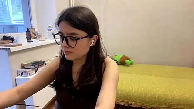SaintMari online show from 28, 6, 2026