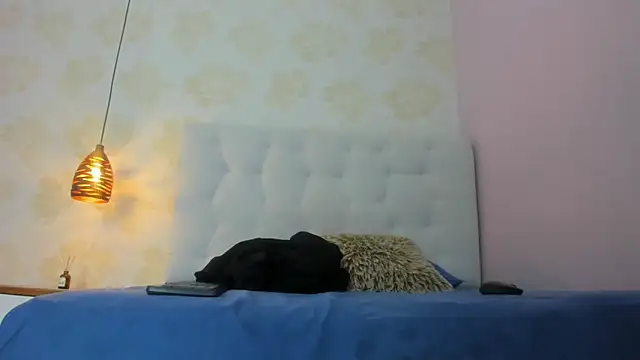 HANA RUSSO online show from 7, 3, 2026