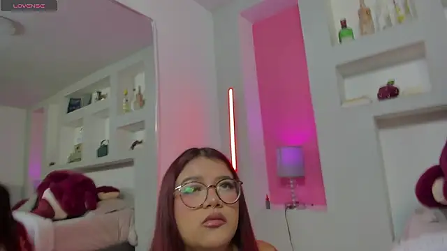 Rosy Sweet online show from 3, 2, 2026