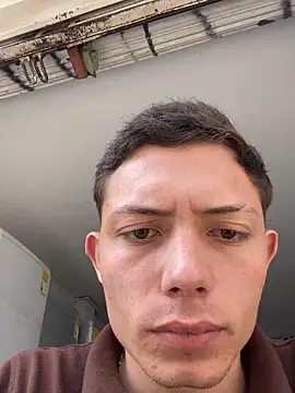 santiObrero online show from 12, 2, 2026