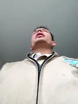 Snapshot of santiObrero chatting on 16, 7, 2026 santiObrero online show from 16, 7, 2026