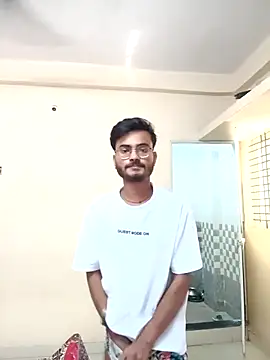 Snapshot of sdgjjkkmm chatting on 22, 4, 2026 sdgjjkkmm online show from 22, 4, 2026