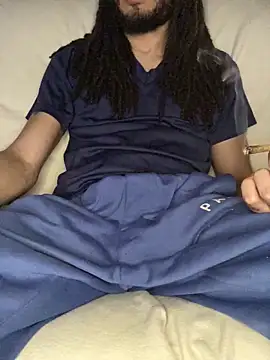 Snapshot of givemeabreak34 chatting on 31, 3, 2026 givemeabreak34 online show from 31, 3, 2026