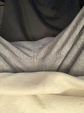 Snapshot of givemeabreak34 chatting on 12, 4, 2026 givemeabreak34 online show from 12, 4, 2026