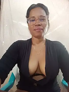 Snapshot of Yandris_1212 chatting on 13, 7, 2026 Yandris 1212 online show from 13, 7, 2026
