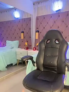 Auri   online show from 14, 3, 2026