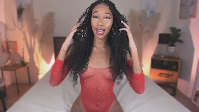 KaryMooon online show from 15, 4, 2026