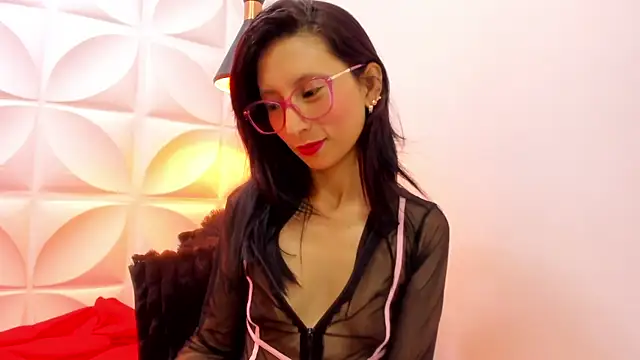 zaira skinny online show from 9, 5, 2026
