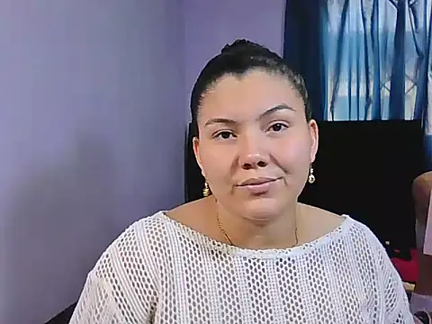 Snapshot of Helena-Paola chatting on 3, 4, 2026 Helena-Paola online show from 3, 4, 2026