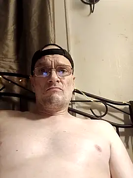 Snapshot of Stroudiowa72 chatting on 27, 4, 2026 Stroudiowa72 online show from 27, 4, 2026