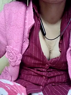 Snapshot of annugirl chatting on 19, 1, 2026 annugirl online show from 19, 1, 2026