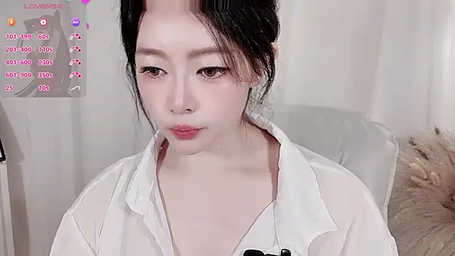 XinYuemeimei online show from 4, 7, 2026
