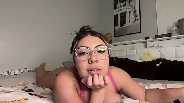 Snapshot of Lalaaxo chatting on 12, 3, 2026 Lalaaxo online show from 12, 3, 2026