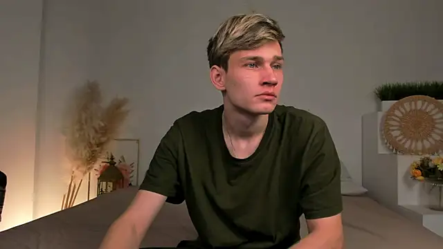 Snapshot of Volan_Starts chatting on 8, 2, 2026 Volan Starts online show from 8, 2, 2026